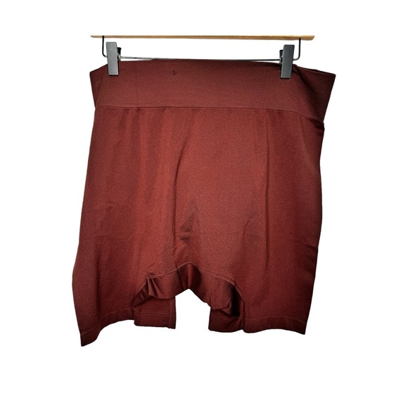 Torrid Seamless High Rise No Rub Short Panty Size 3x NWT - Picture 4 of 6